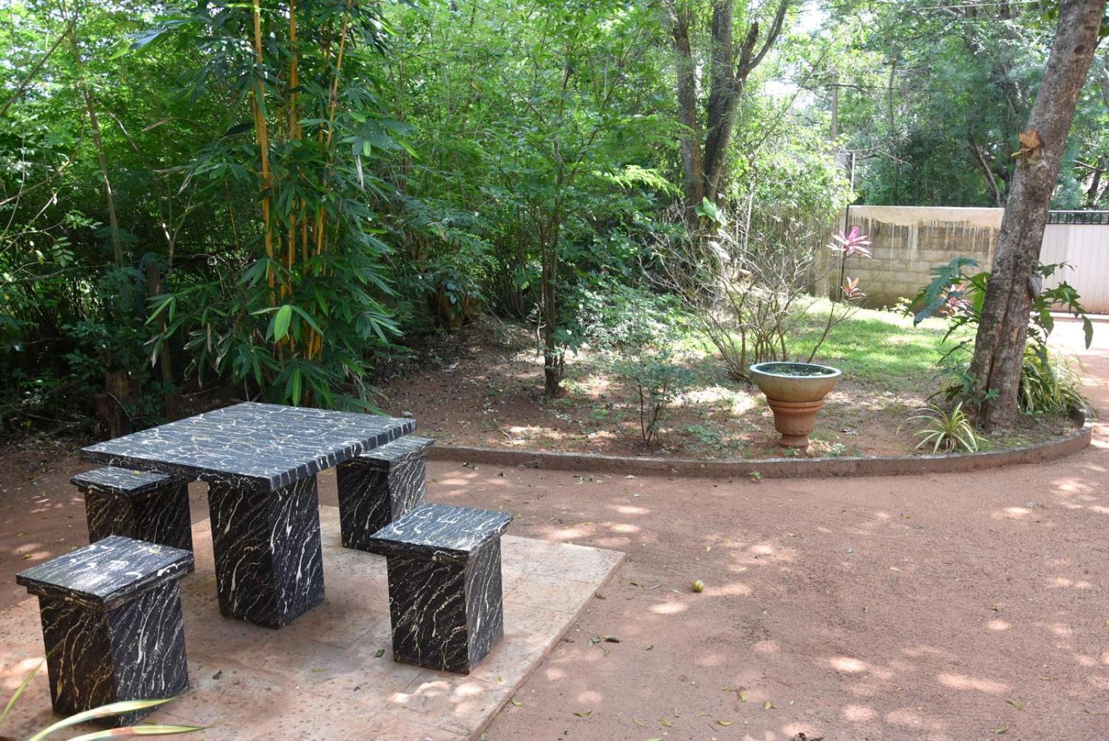 Senasuma Holiday Bungalow Anuradhapura Eksteriør bilde